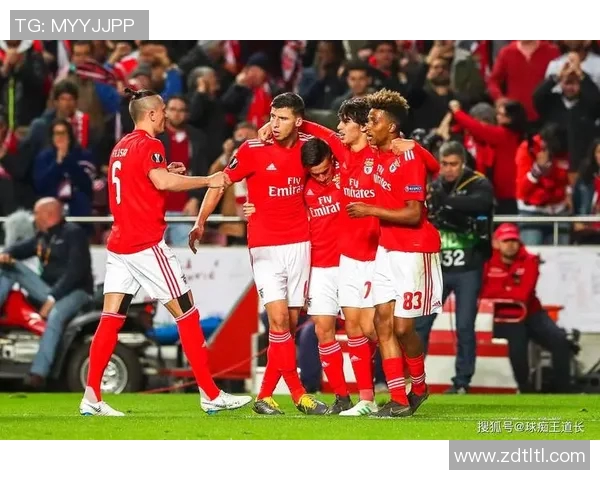 杭州羽毛球队在锦标赛中的力量表现与欧冠足球的精彩对比分析